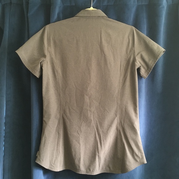 Eddie Bauer | Travex Button-Down - Picture 2 of 5